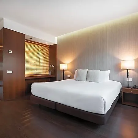 ホテル ユーロスターズ マル デ ビーゴ ヴィーゴ